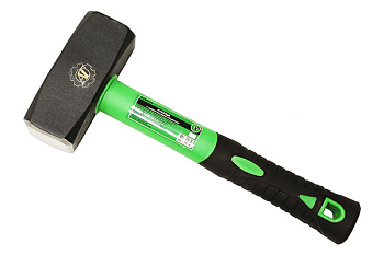 Кувалда 1500гр фибергласовая ручка AT50654