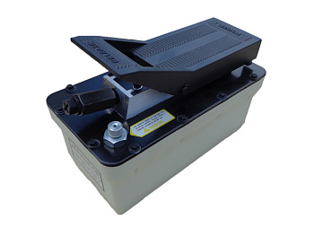 Насос пневмогидравлический 1.6 л. KraftWell KRWPP16