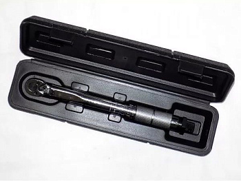 Ключ динамометрический 3/8"  5-25 Нм Partner PA-6473270(525)